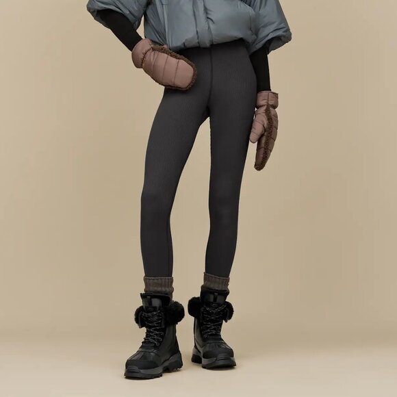 🇨🇦  UGG Women's Adirondack Boot XXV - Picture 1 of 6
